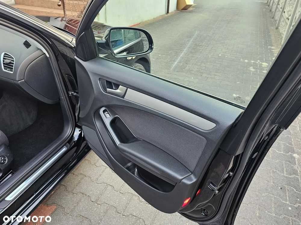 Audi A4 Avant 2.0 TDI DPF multitronic Ambiente - 15