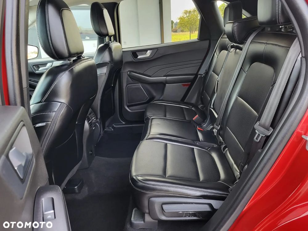 Ford Kuga - 12