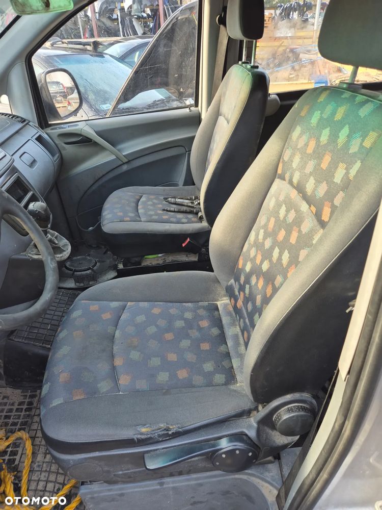 mercedes vito w639 fotel kanapa deska kokpit podsufitka boczek podłokietnik licznik panel szyb - 2