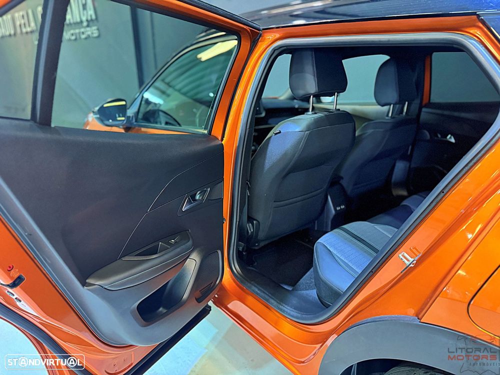 Peugeot 2008 1.2 PureTech Allure Pack - 16