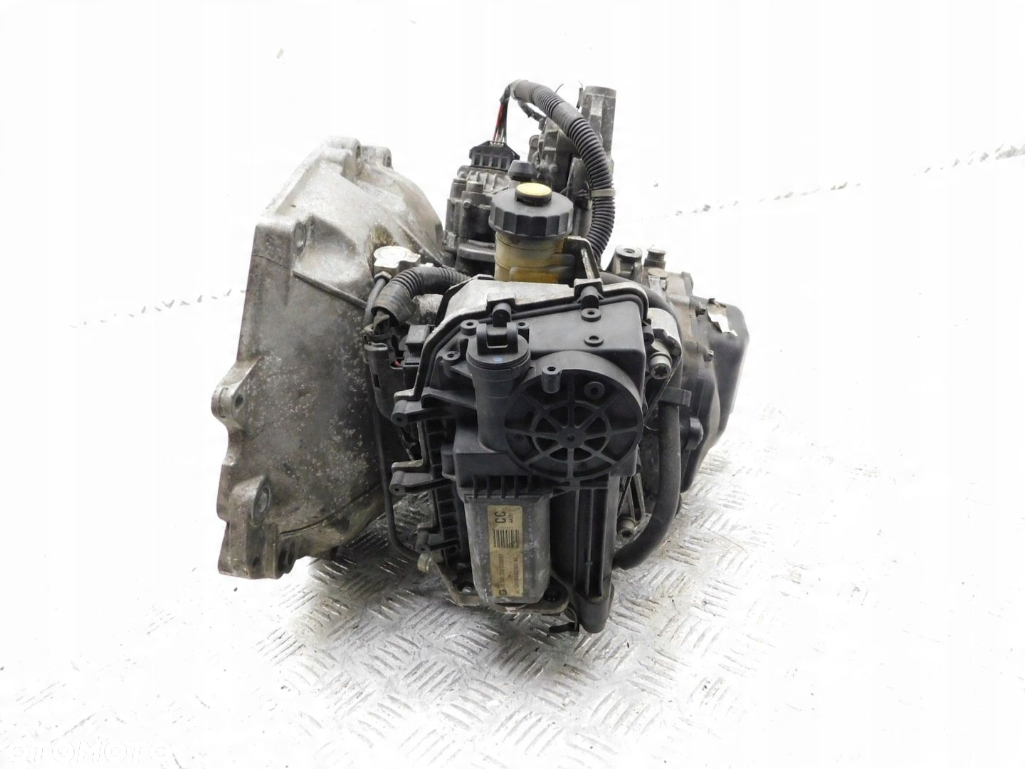 SKRZYNIA BIEGÓW PÓŁAUTOMAT - OPEL CORSA D 1.2 LW418 - 4