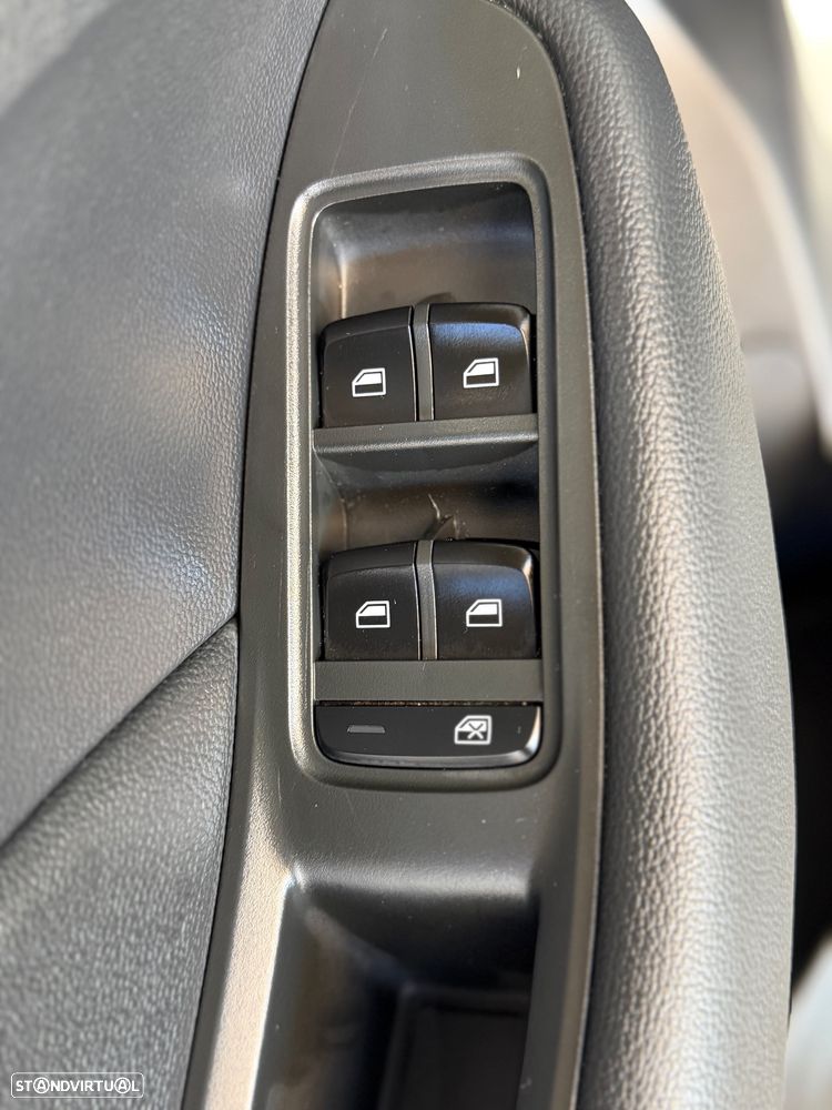 MG ZS Luxury - 29