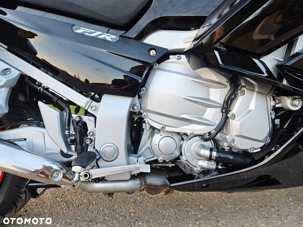 Yamaha FJR - 9
