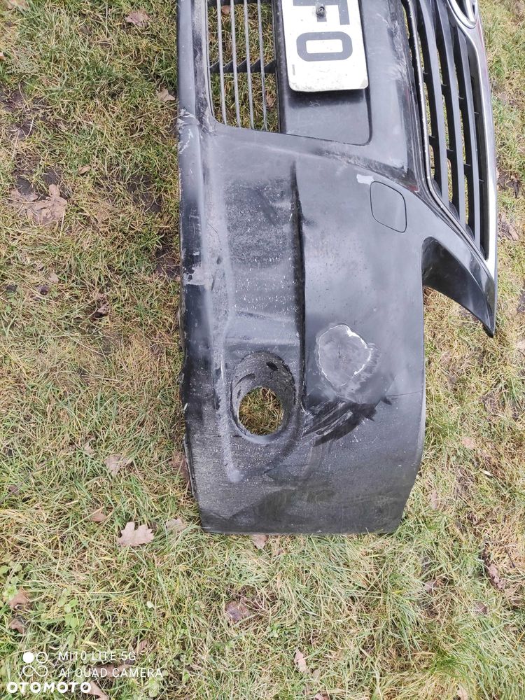 toyota avensis t27 zderzak przedni - 3