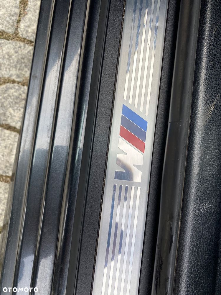 BMW Seria 5 525d xDrive - 22