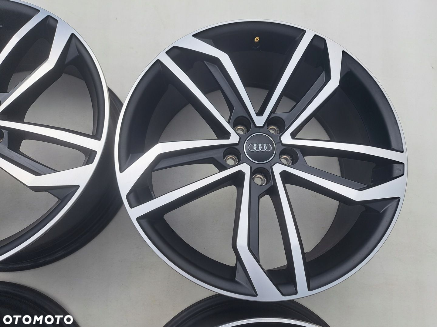 Oryg. Audi A4 8W 8W0 8W0071499 B9 19 S-Line A5 A6 S4 S5 z wersji demo - 4