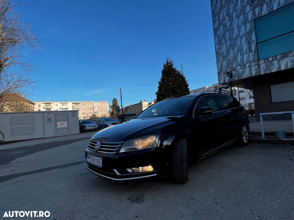 Volkswagen Passat Variant 2.0 TDI DSG BlueMotion Technology Comfortline - 4