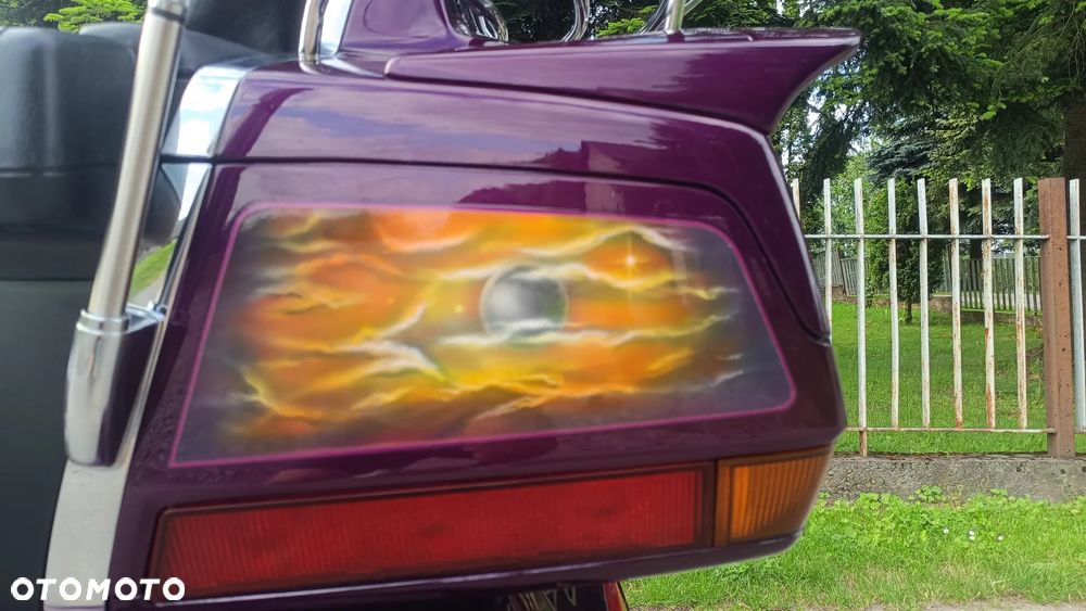 Honda GL - 24