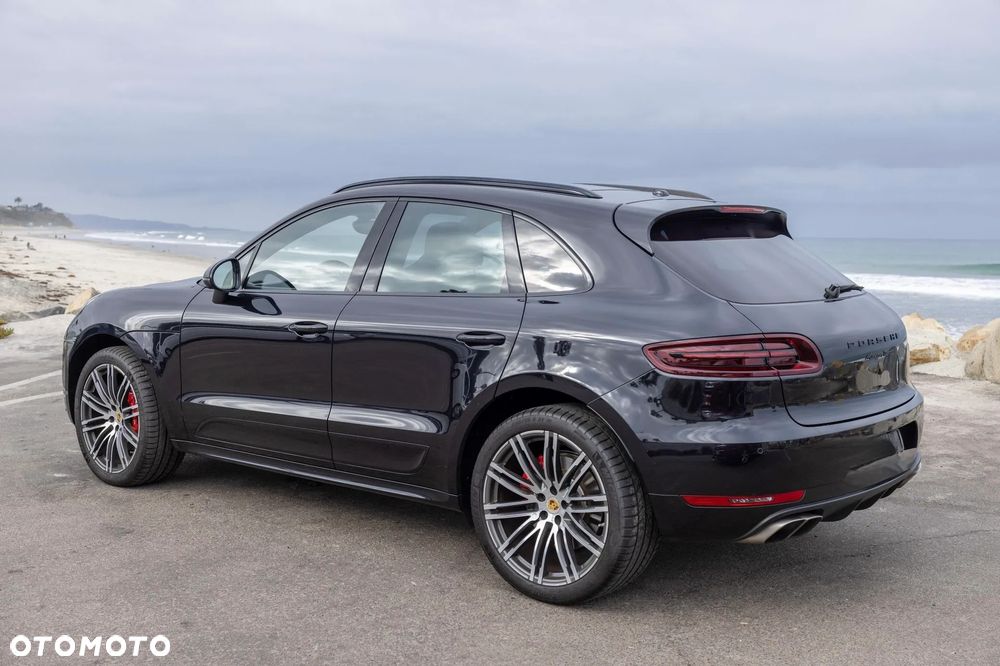 Porsche Macan - 3