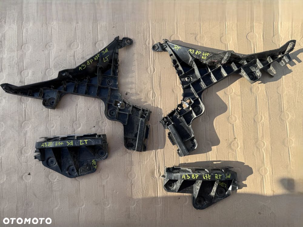 Ślizg mocowanie zderzaka tył tylnego Audi A3 8P lift 2010r 3d OE - 1