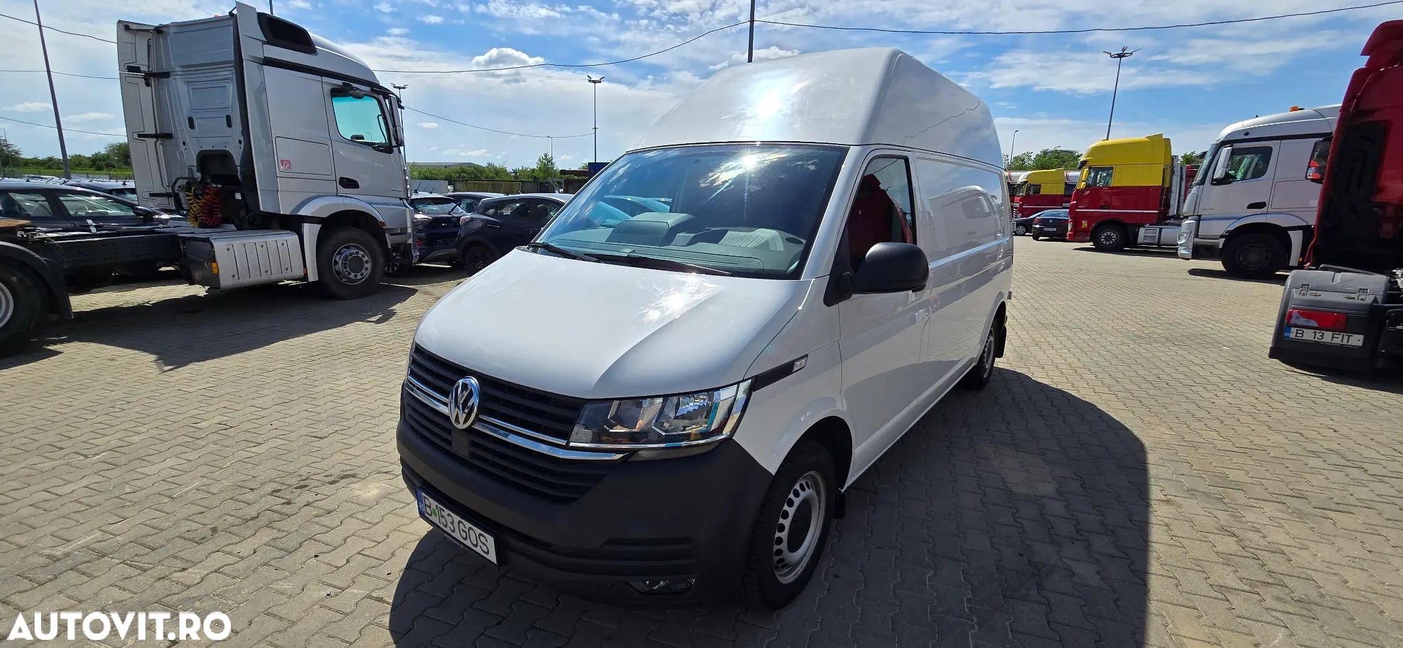 Volkswagen Transporter T6 - 1