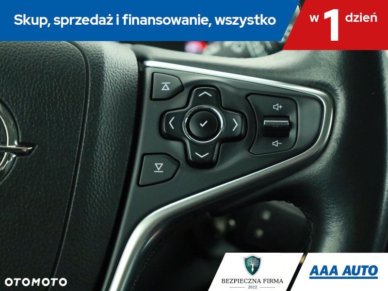 Opel Insignia - 17