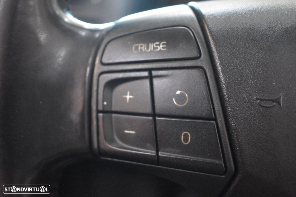 Volvo C70 2.4 D5 Momentum - 42