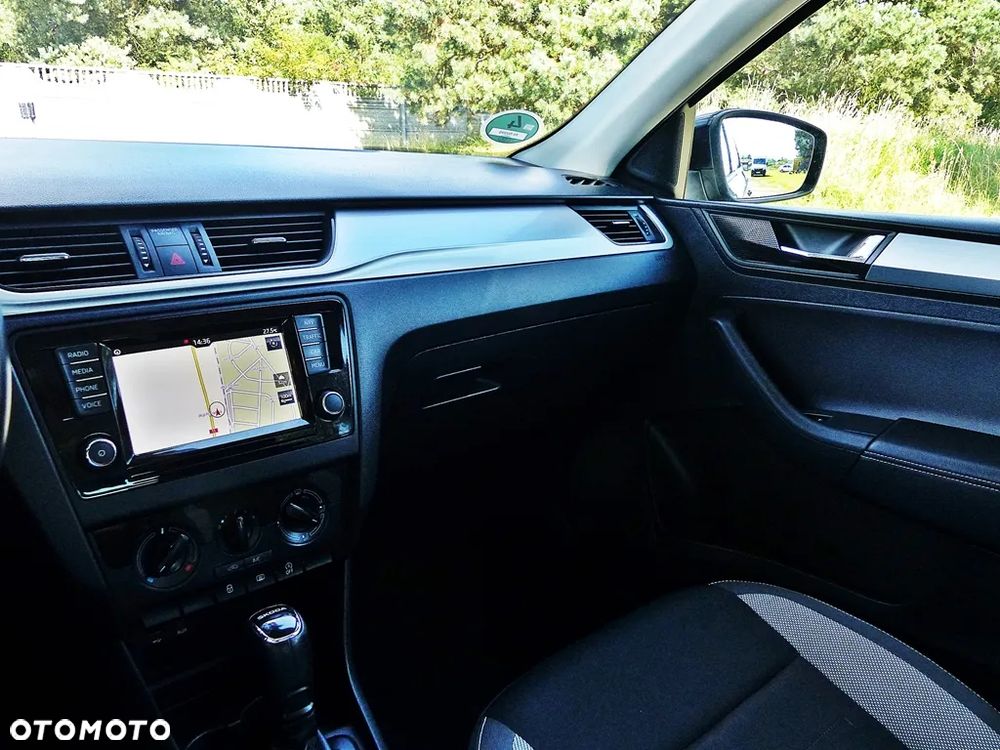 Skoda RAPID 1.4 TSI DSG Style - 34