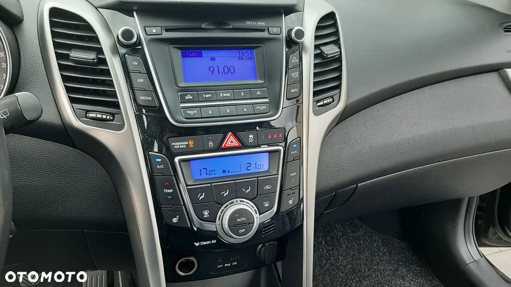 Hyundai i30 1.4 CRDi Comfort - 11