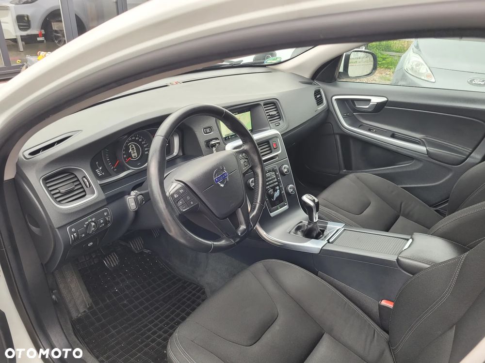 Volvo V60 D3 Linje Business - 10