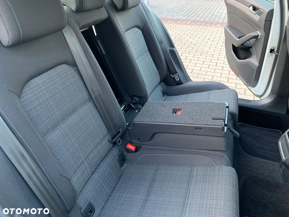 Volkswagen Passat 2.0 TDI EVO Business DSG - 19