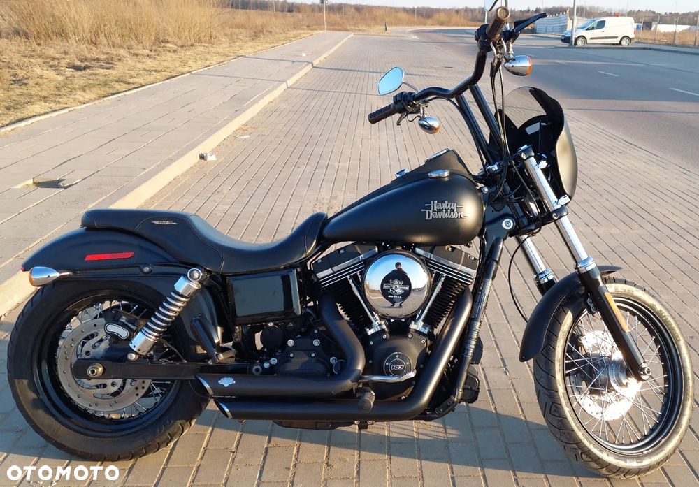 Harley-Davidson Dyna Street Bob - 2