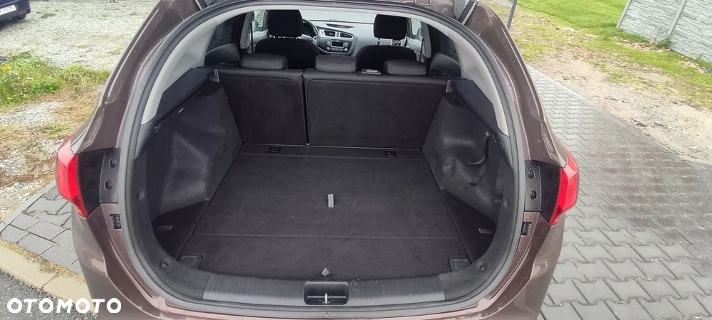Kia Ceed 1.4 CVVT Attract Plus - 28