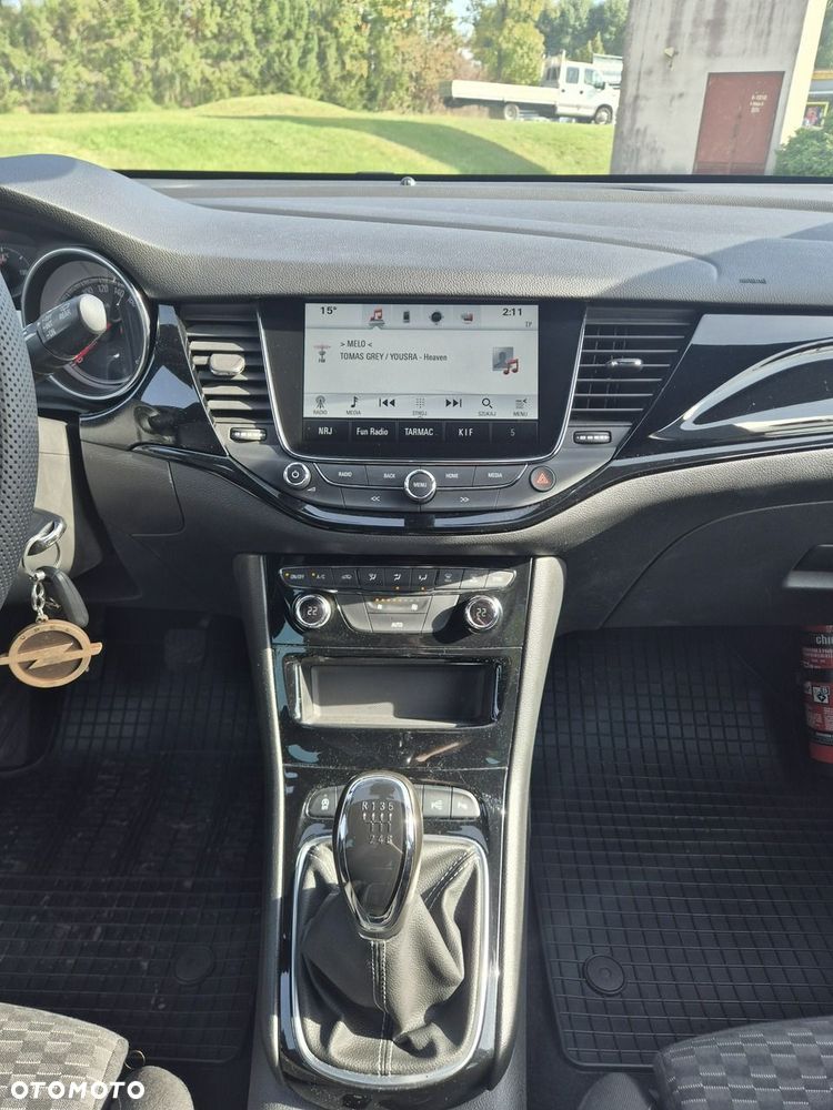 Opel Astra 1.4 T Dynamic S&S - 14