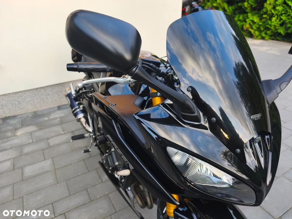 Yamaha FZ8 - 9