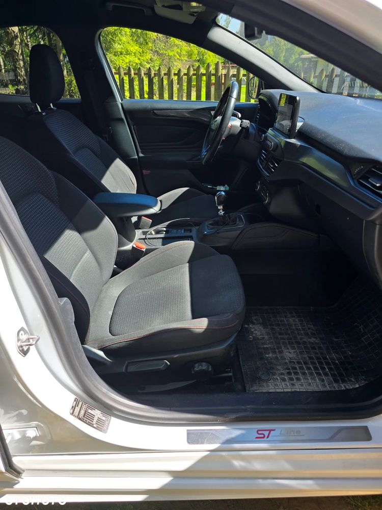 Ford Focus 1.5 EcoBoost ST-Line - 22