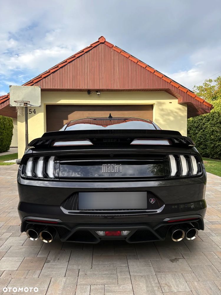 Ford Mustang - 7