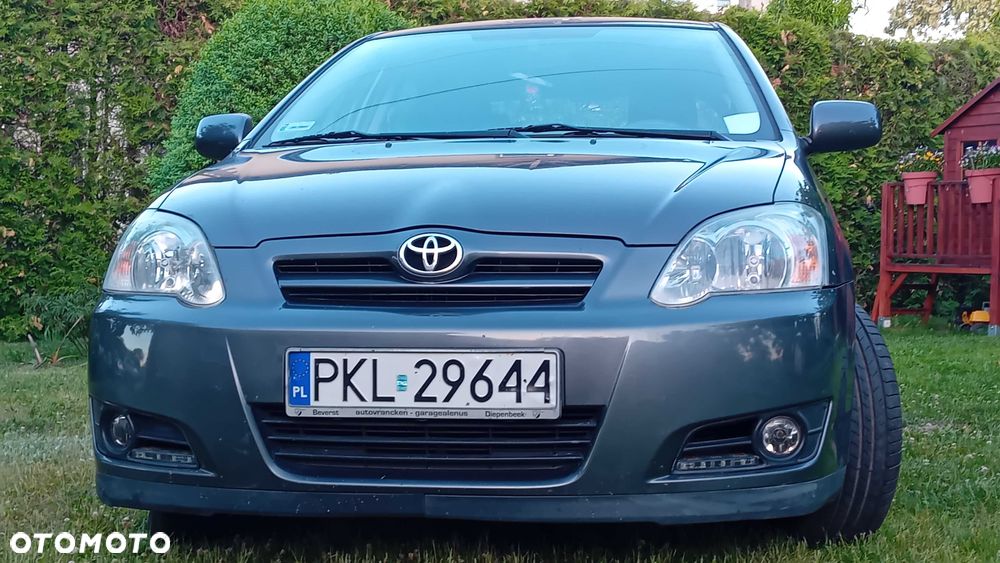 Toyota Corolla - 1