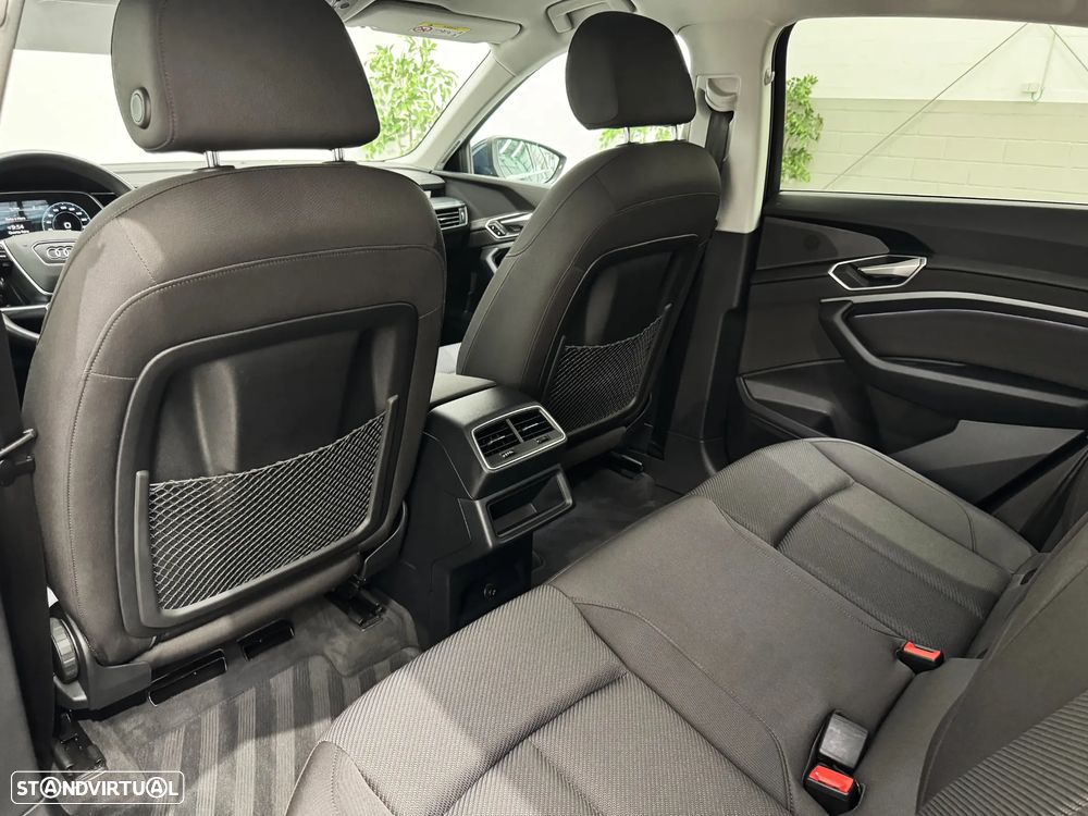 Audi Q8 e-Tron Sportback 55 quattro Advanced - 27