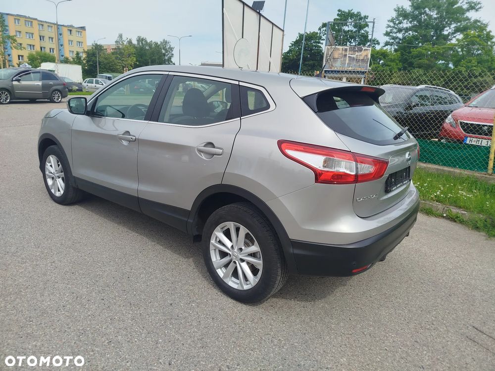 Nissan Qashqai - 4