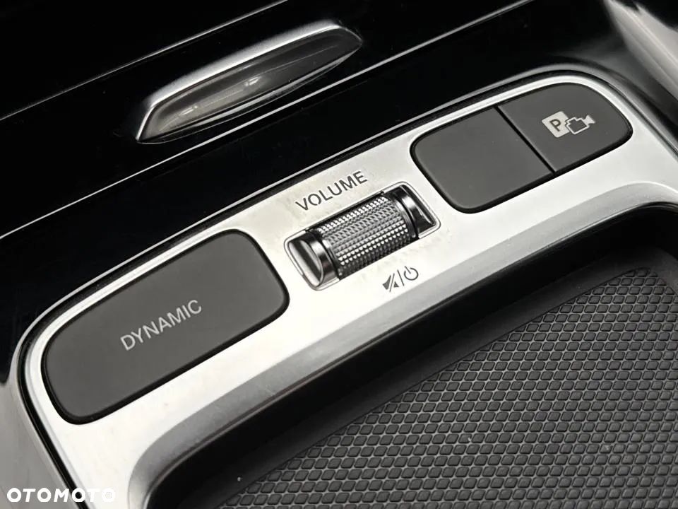 Mercedes-Benz GLB 200 d 4-Matic AMG Line 8G-DCT - 19