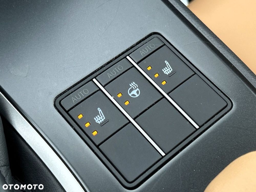 Lexus UX 250h GPF F Sport Design+ 2WD - 21