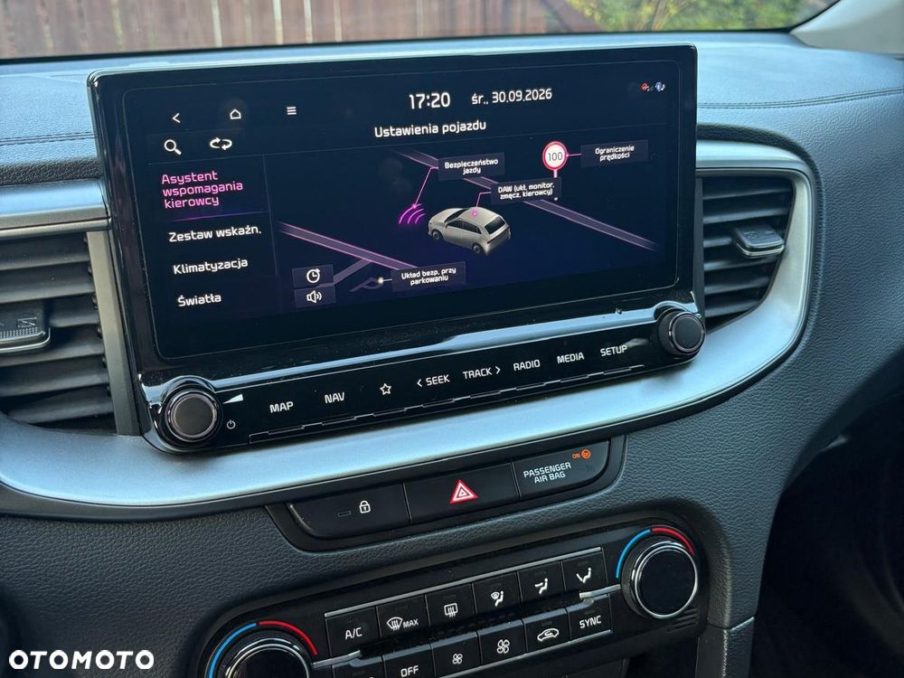 Kia XCeed 1.5 T-GDI M - 11