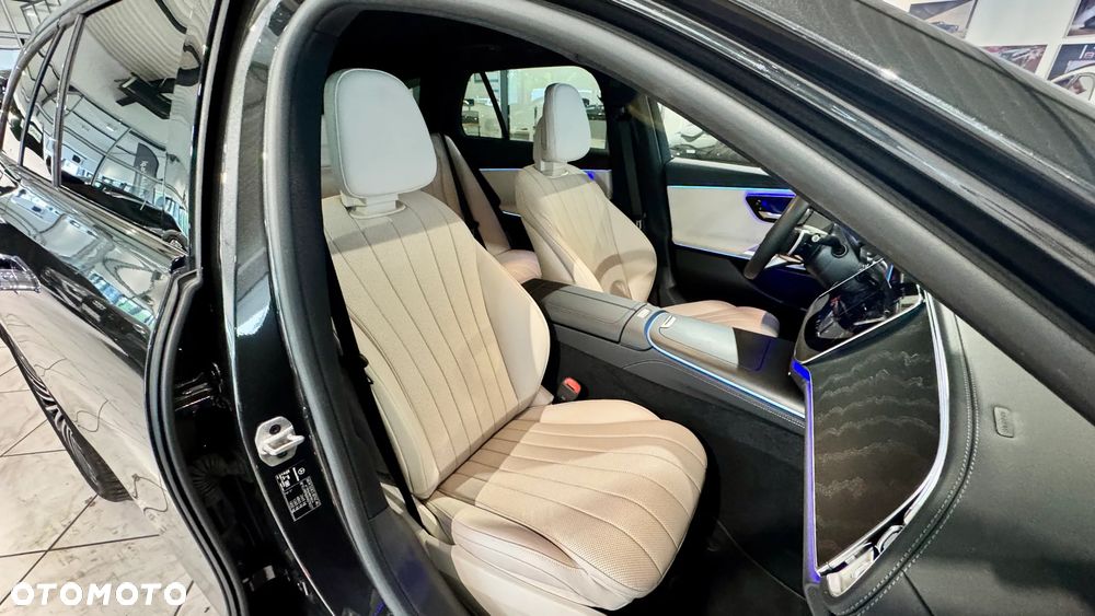Mercedes-Benz Klasa E 220 d mHEV 4-Matic AMG 9G-Tronic - 28