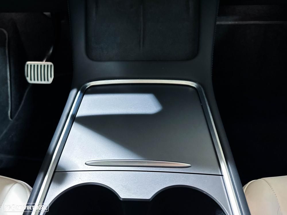 Tesla Model Y Standard - 36