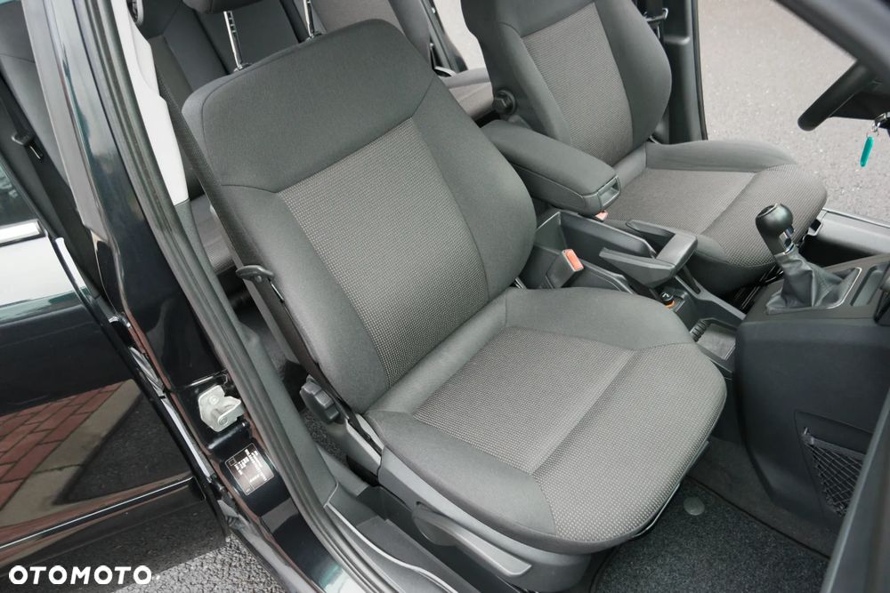 Opel Zafira - 24