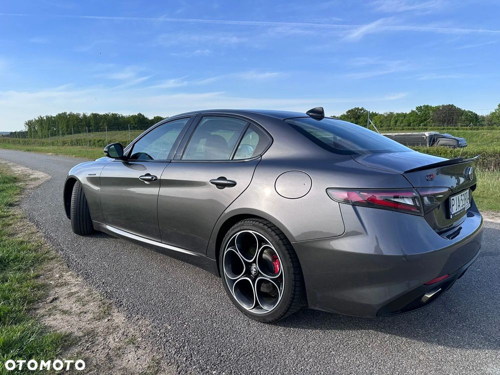 Alfa Romeo Giulia 2.0 Turbo 16V AT8 Veloce - 5