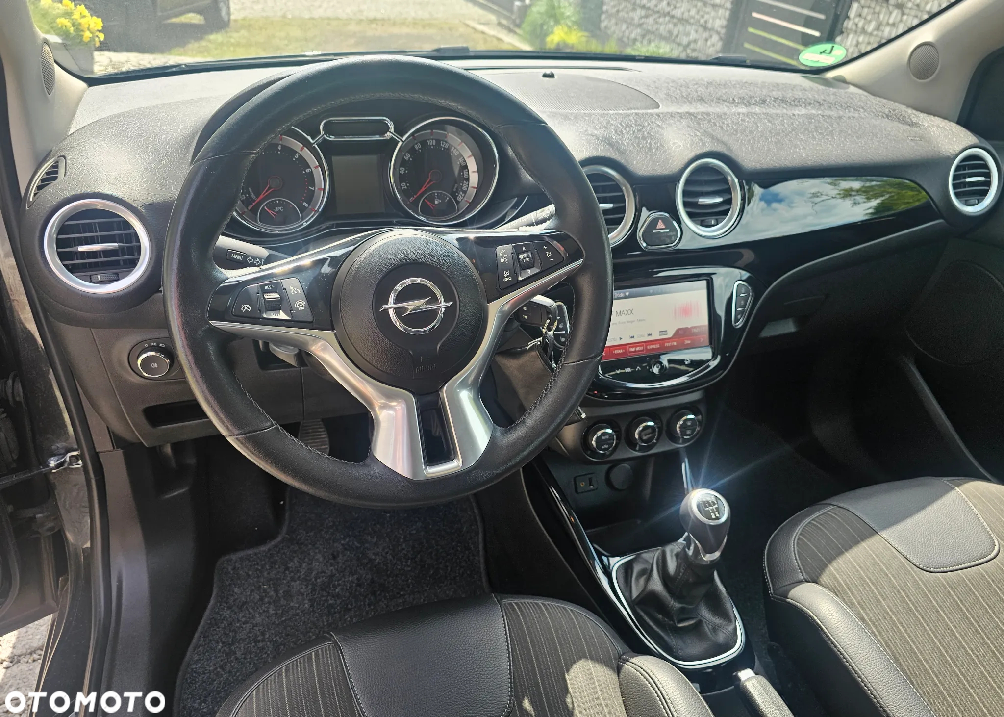 Opel Adam 1.4 Black Jack S&S - 11