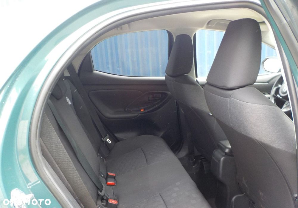 Toyota Yaris - 18