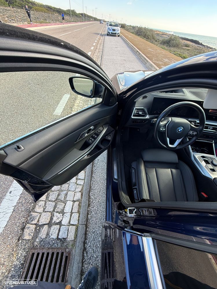 BMW 330 e xDrive Aut. - 15