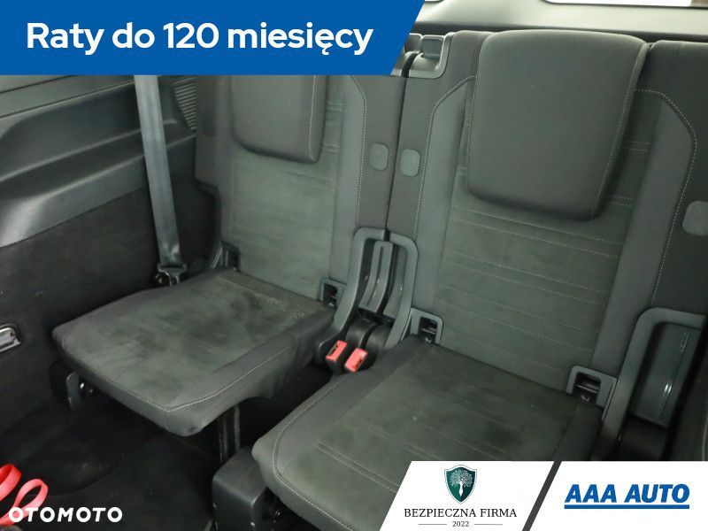 Volkswagen Touran - 15