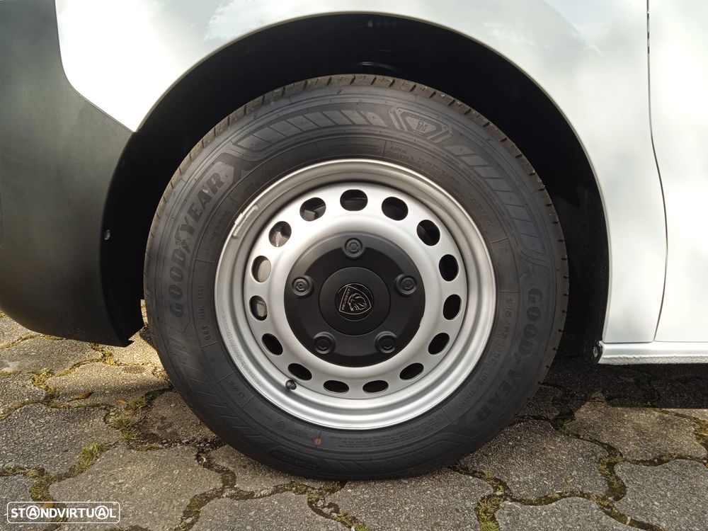 Peugeot Expert L3H1 Long 1.5 BlueHDi CVM6 120cv Plus 3 lug. 5 prts - 48