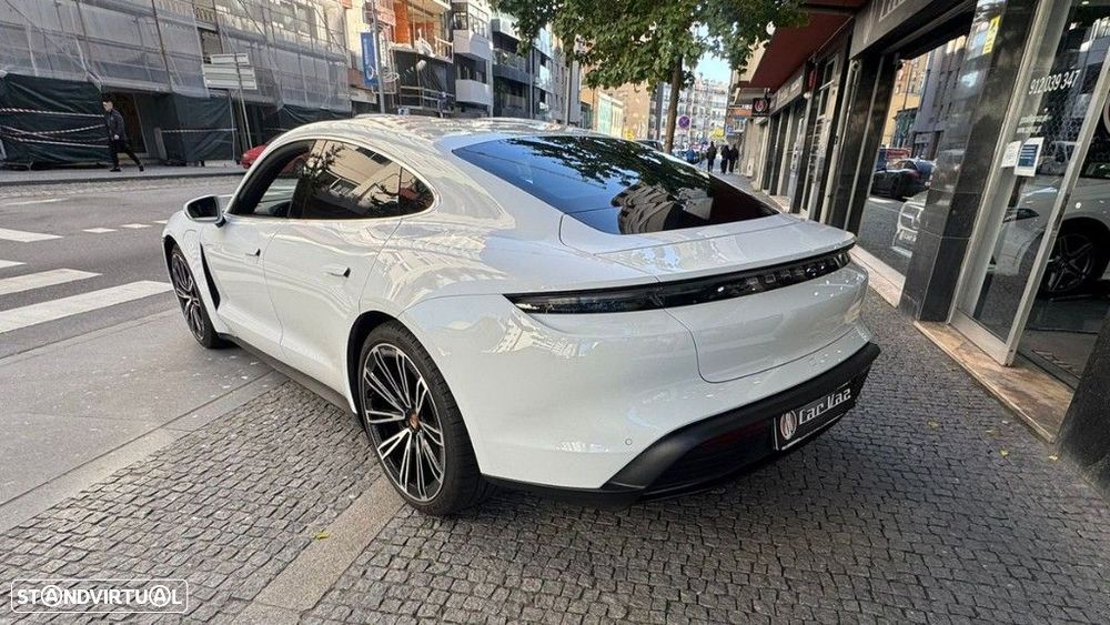 Porsche Taycan Standard - 7