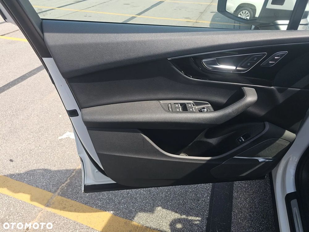 Audi Q7 - 9