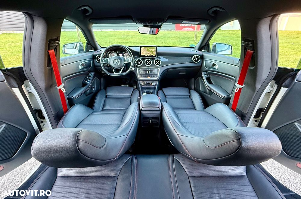 Mercedes-Benz CLA 220 d Shooting Brake 4Matic 7G-DCT AMG Line - 4