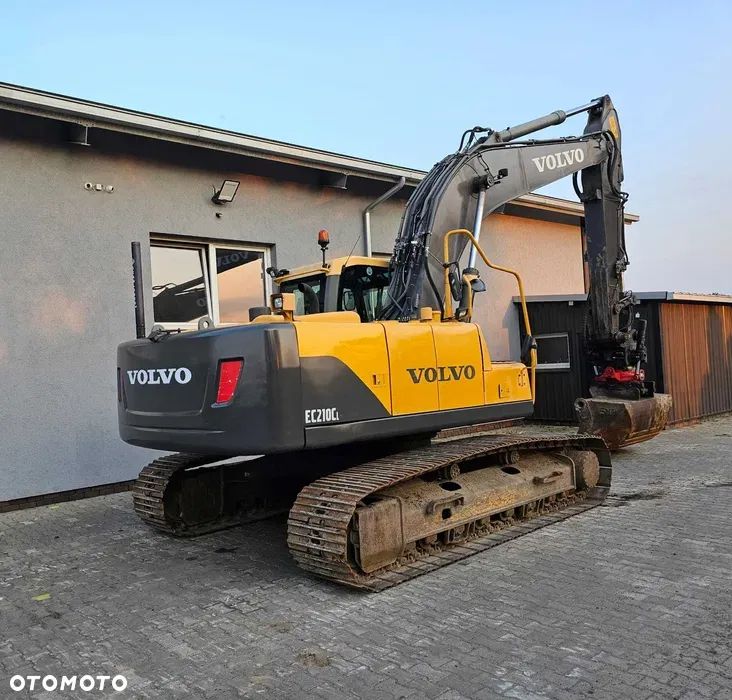 Volvo EC 210 CL - 3