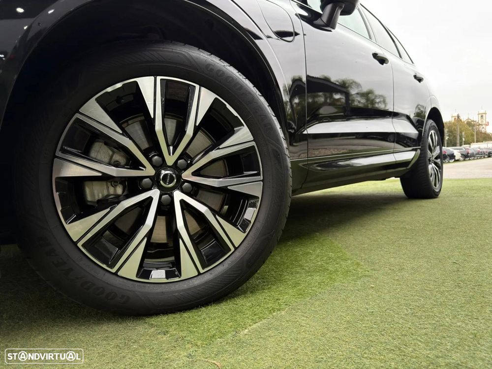 Volvo XC 60 2.0 T6 PHEV Plus Dark AWD - 7