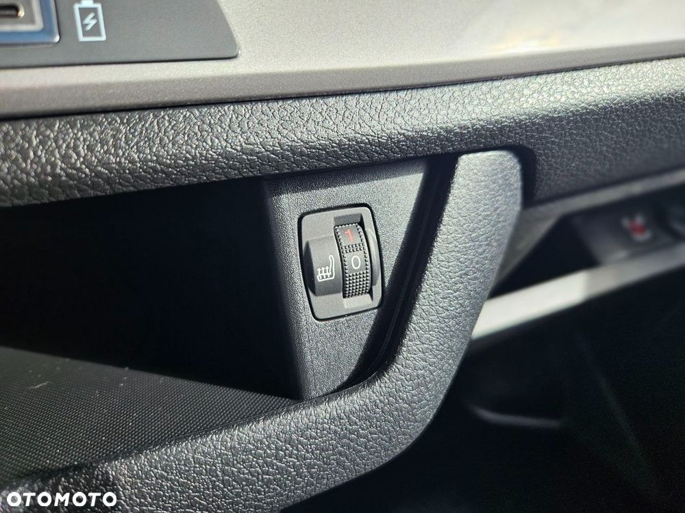 Opel Vivaro 2.2 CDTI XL 3,1t ( brygadówka - składany) - 23