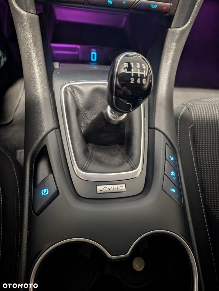 Ford Mondeo 2.0 EcoBlue Titanium - 14