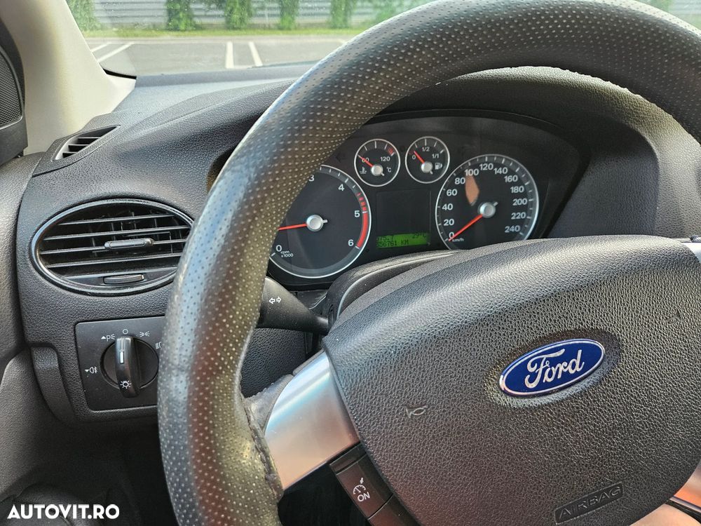 Ford Focus 1.6 TDCi Trend - 12